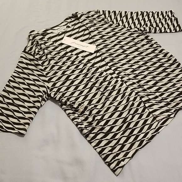 Jacket - Picture 1 of 4